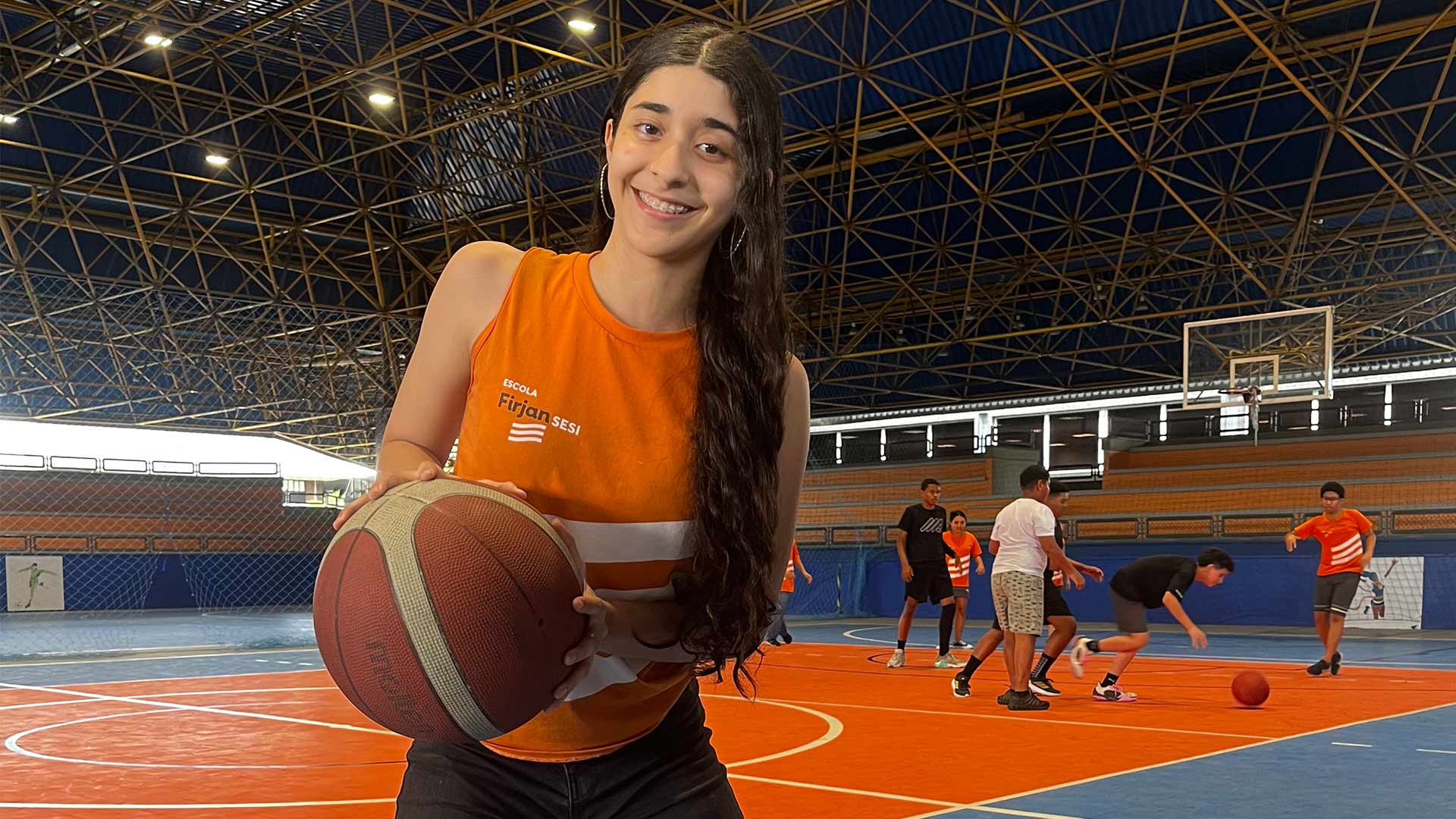Lívia no basquete